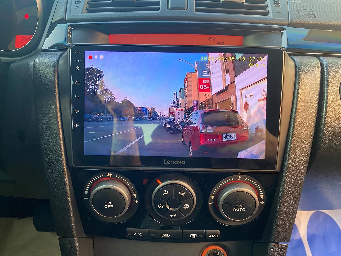 USB行車記錄器-前鏡頭顯示