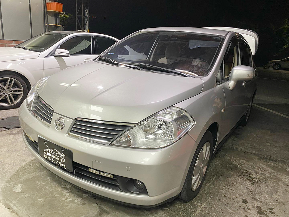 NISSAN TIIDA 實車